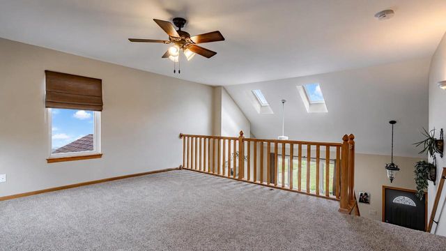 28720 Sunflower LANE, Waterford, WI 53185