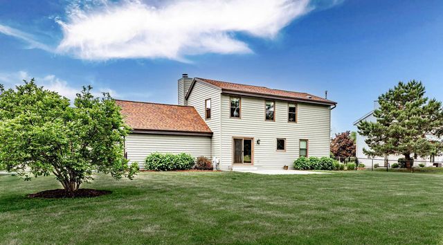 28720 Sunflower LANE, Waterford, WI 53185
