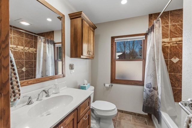 1608 Menomonee AVENUE, South Milwaukee, WI 53172