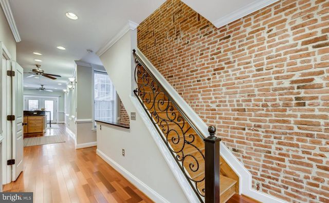 130 W OSTEND ST, Baltimore, MD 21230