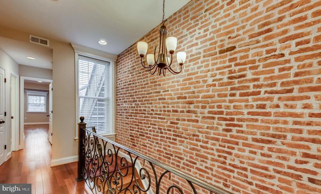 130 W OSTEND ST, Baltimore, MD 21230