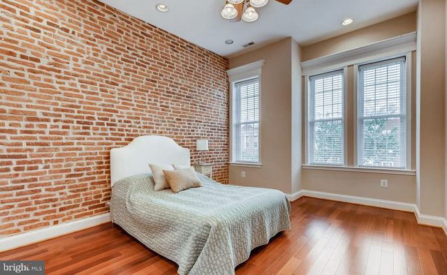 130 W OSTEND ST, Baltimore, MD 21230