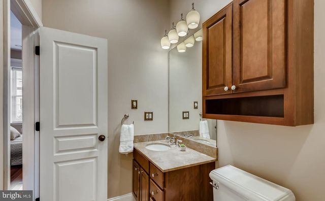 130 W OSTEND ST, Baltimore, MD 21230
