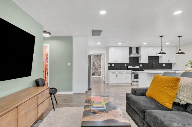 3243 S Fairfax Street, Denver, CO 80222