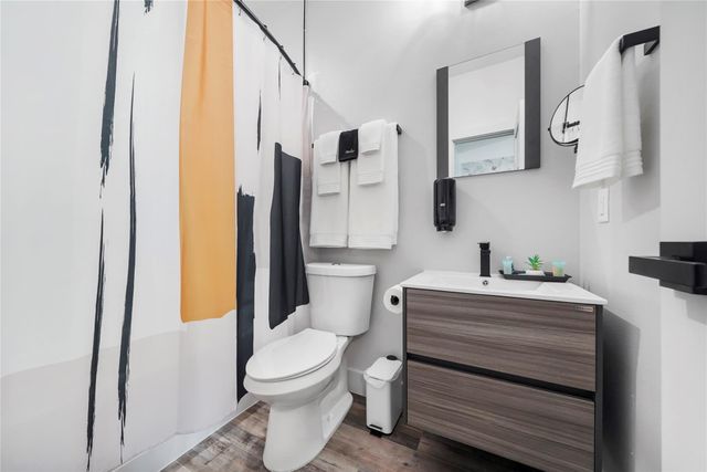 4703 Ward Street, Houston, TX 77021