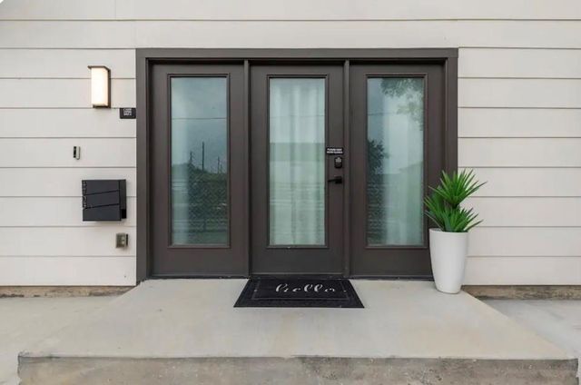 4703 Ward Street, Houston, TX 77021