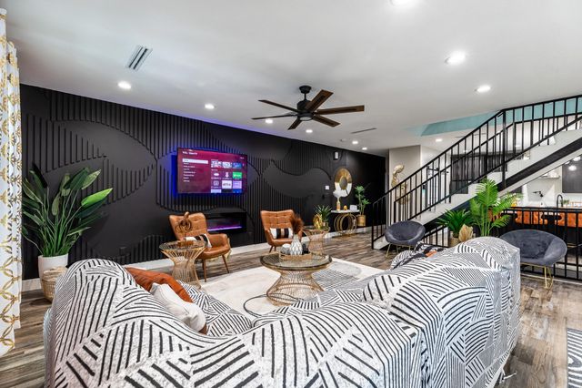 4703 Ward Street, Houston, TX 77021