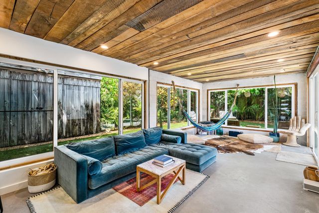 245 30th Street, West Palm Beach, FL 33407