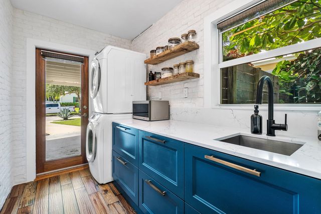 245 30th Street, West Palm Beach, FL 33407