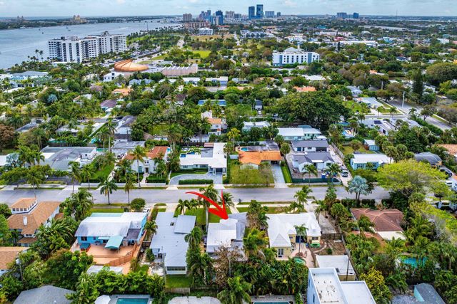 245 30th Street, West Palm Beach, FL 33407