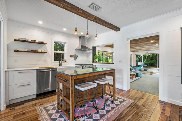 245 30th Street, West Palm Beach, FL 33407