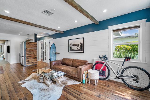 245 30th Street, West Palm Beach, FL 33407