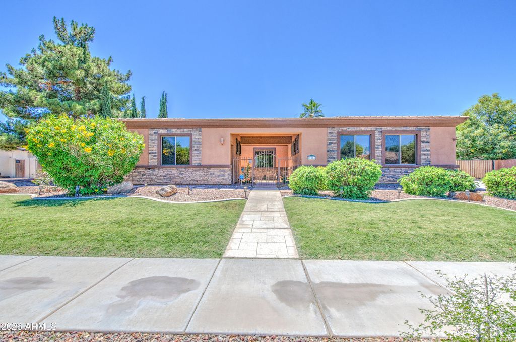 19865 E AUGUSTUS Avenue, Queen Creek, AZ 85142