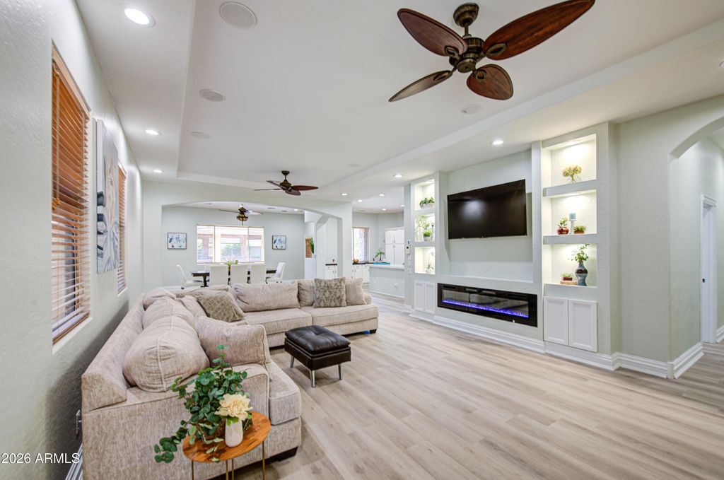 19865 E AUGUSTUS Avenue, Queen Creek, AZ 85142 — photo 4