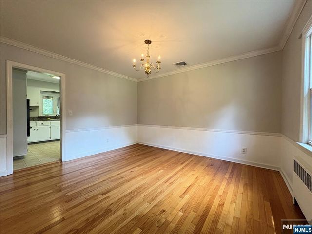 161 McKinley Place, Ridgewood, NJ 07450