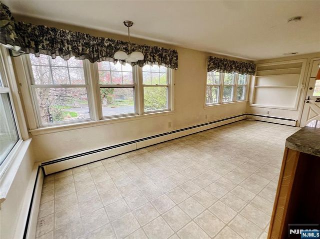 161 McKinley Place, Ridgewood, NJ 07450