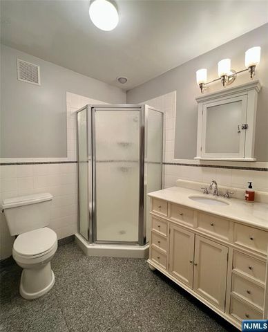 161 McKinley Place, Ridgewood, NJ 07450