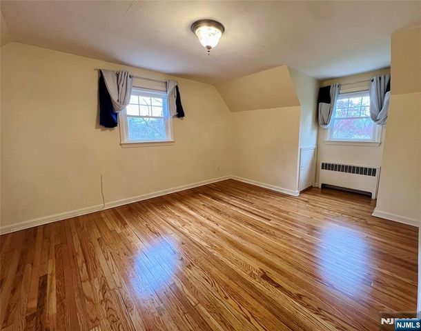 161 McKinley Place, Ridgewood, NJ 07450
