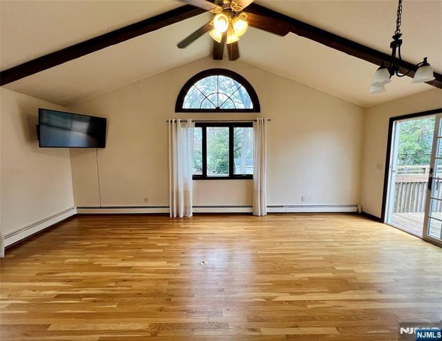 161 McKinley Place, Ridgewood, NJ 07450