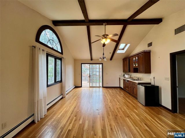 161 McKinley Place, Ridgewood, NJ 07450