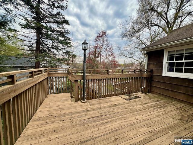 161 McKinley Place, Ridgewood, NJ 07450