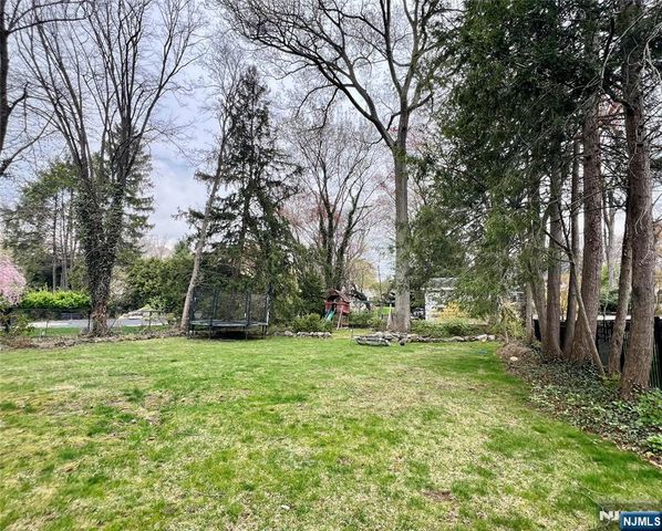161 McKinley Place, Ridgewood, NJ 07450