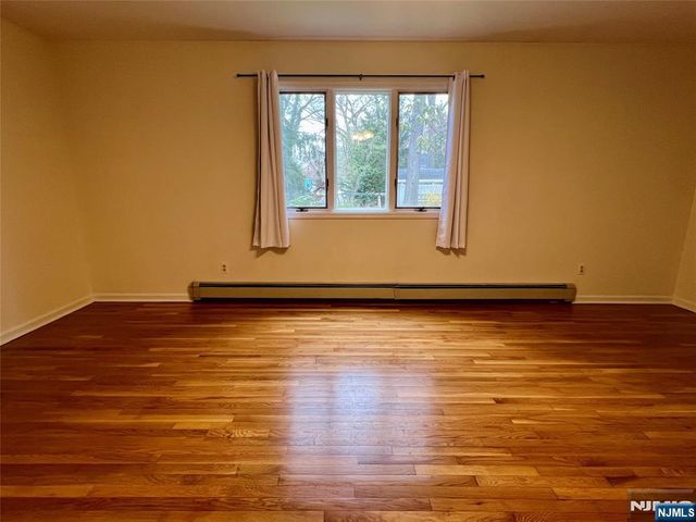161 McKinley Place, Ridgewood, NJ 07450