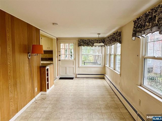 161 McKinley Place, Ridgewood, NJ 07450