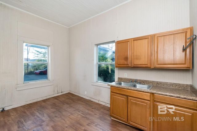 161 N Cedar Street, Mobile, AL 36603