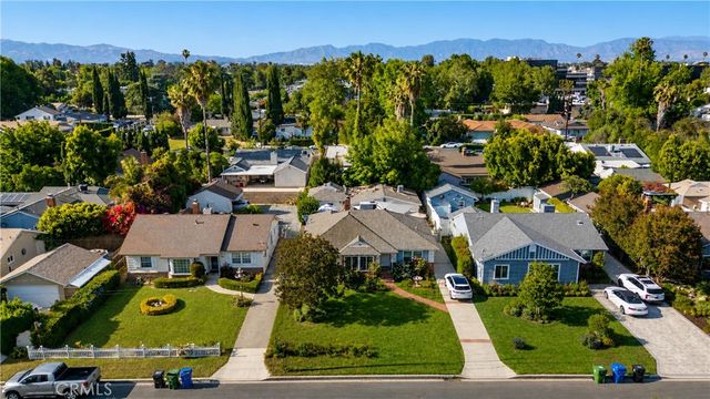 15439 Hart Street, Van Nuys, CA 91406