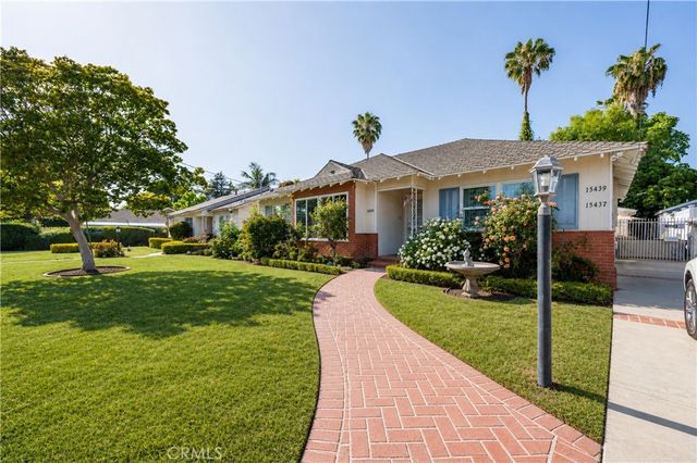 15439 Hart Street, Van Nuys, CA 91406