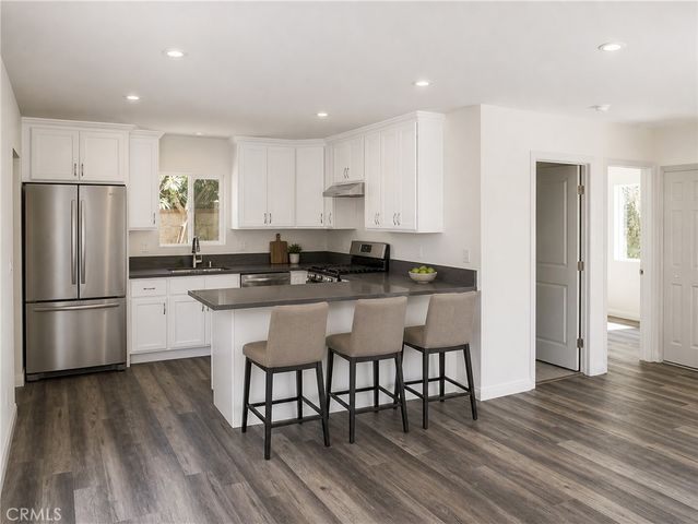 15439 Hart Street, Van Nuys, CA 91406