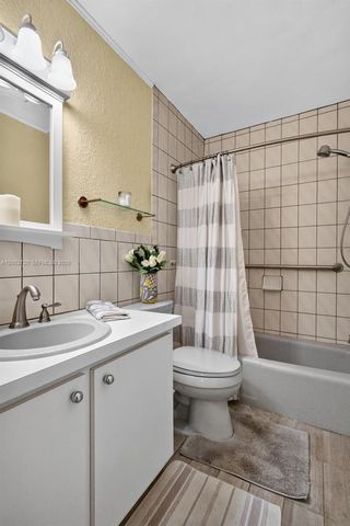 6361 Scott Street, Hollywood, FL 33024