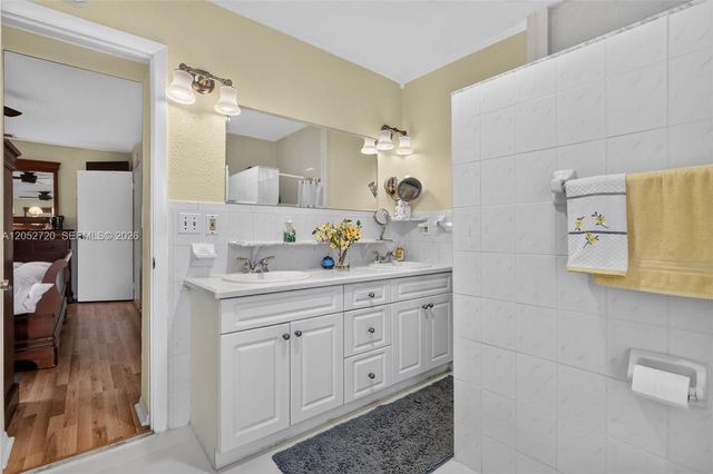 6361 Scott Street, Hollywood, FL 33024