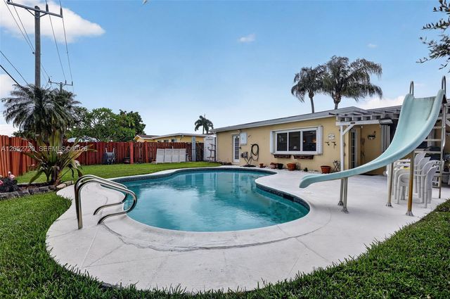 6361 Scott Street, Hollywood, FL 33024