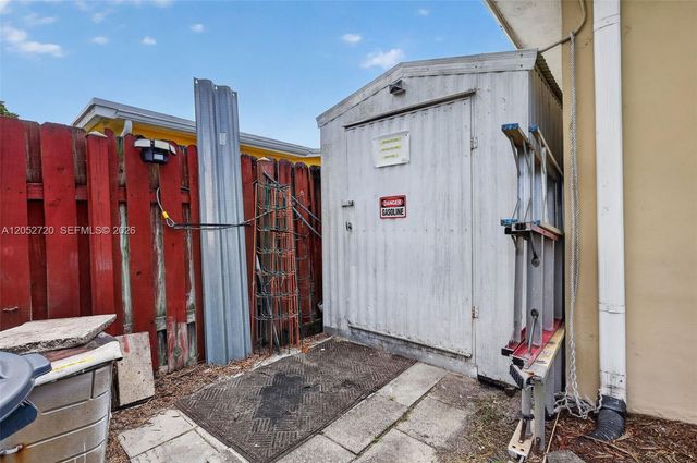 6361 Scott Street, Hollywood, FL 33024