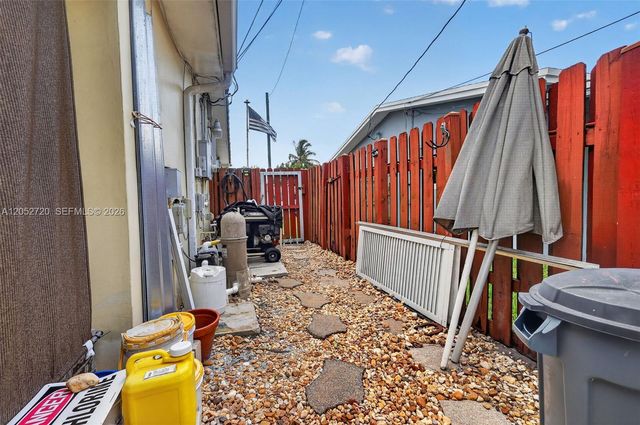 6361 Scott Street, Hollywood, FL 33024
