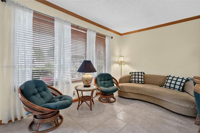 6361 Scott Street, Hollywood, FL 33024