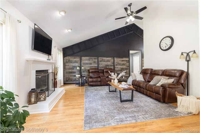 5154 E Highland Road, Howell, MI 48843