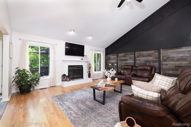 5154 E Highland Road, Howell, MI 48843