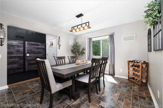 5154 E Highland Road, Howell, MI 48843