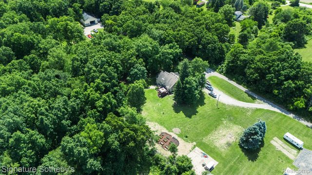 5154 E Highland Road, Howell, MI 48843