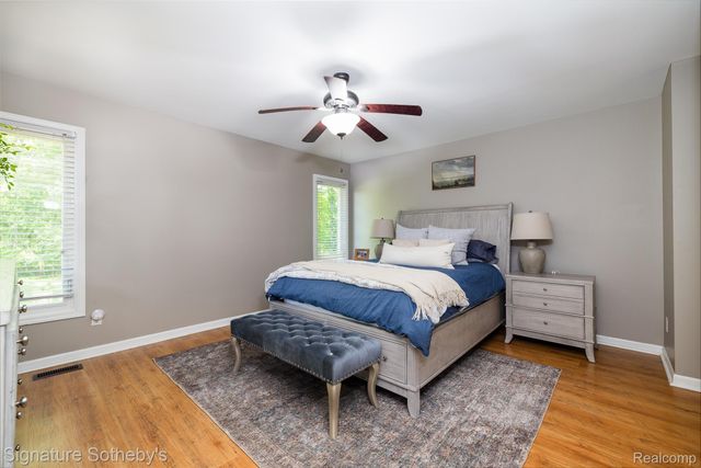 5154 E Highland Road, Howell, MI 48843