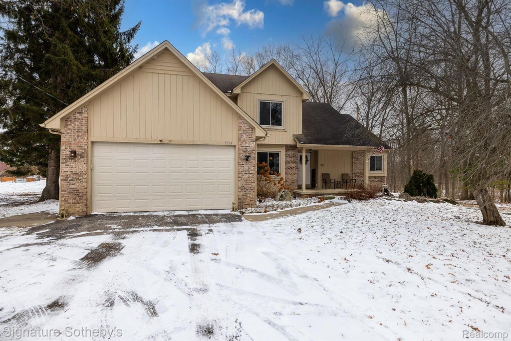 5154 E Highland Road, Howell, MI 48843