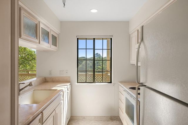 121 Quail Run Court, Del Rey Oaks, CA 93940