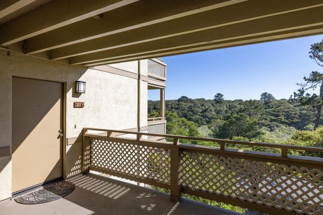 121 Quail Run Court, Del Rey Oaks, CA 93940