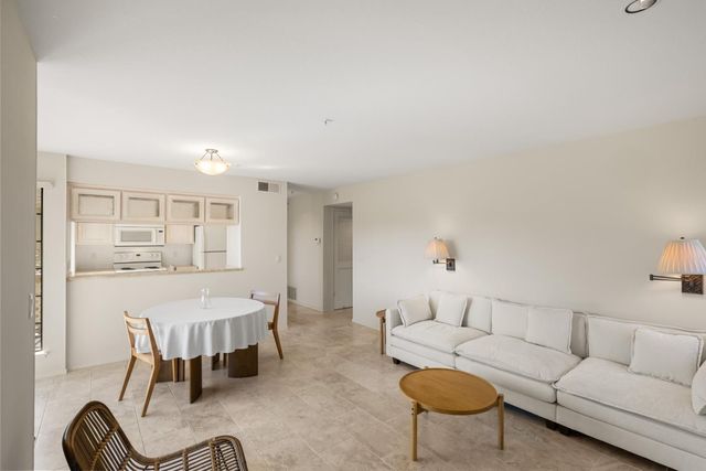 121 Quail Run Court, Del Rey Oaks, CA 93940