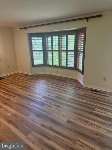 5404 LAKEVALE TER, Bowie, MD 20720