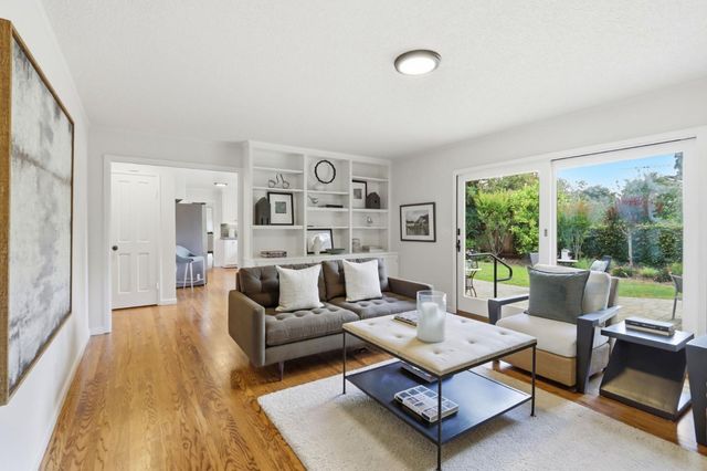 1131 Runnymead Drive, Los Altos, CA 94024