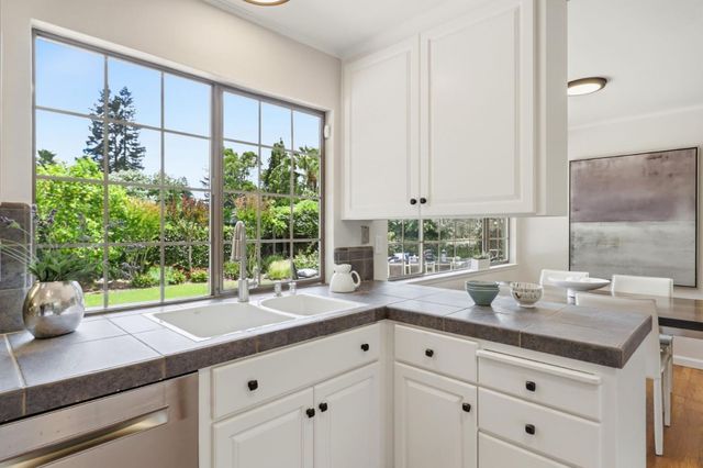 1131 Runnymead Drive, Los Altos, CA 94024